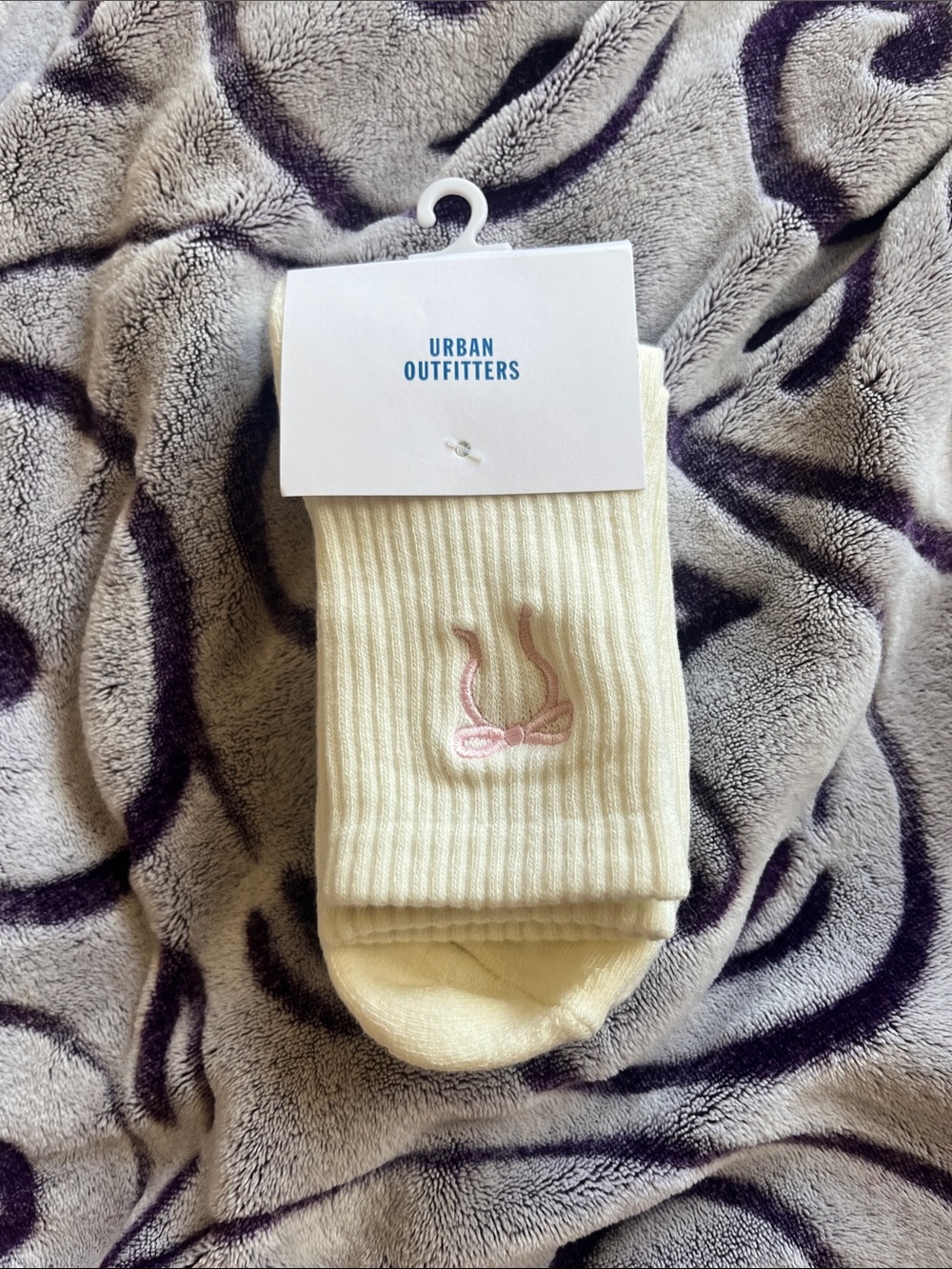 Urban Outfitters Cream Ribbed Crew Socks with pink bow🎀